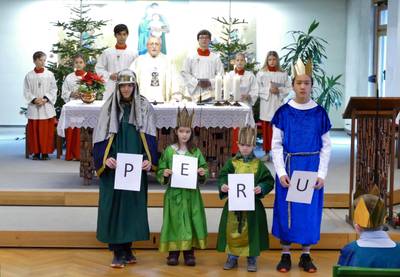 Anspiel zum Beispielland Peru und den Erfahrungen der Sternsinger im Gottesdienst in Lützelsachsen